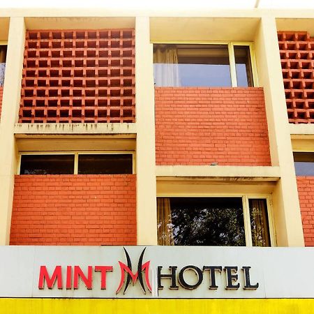 Mint Hotel Chandīgarh Eksteriør bilde