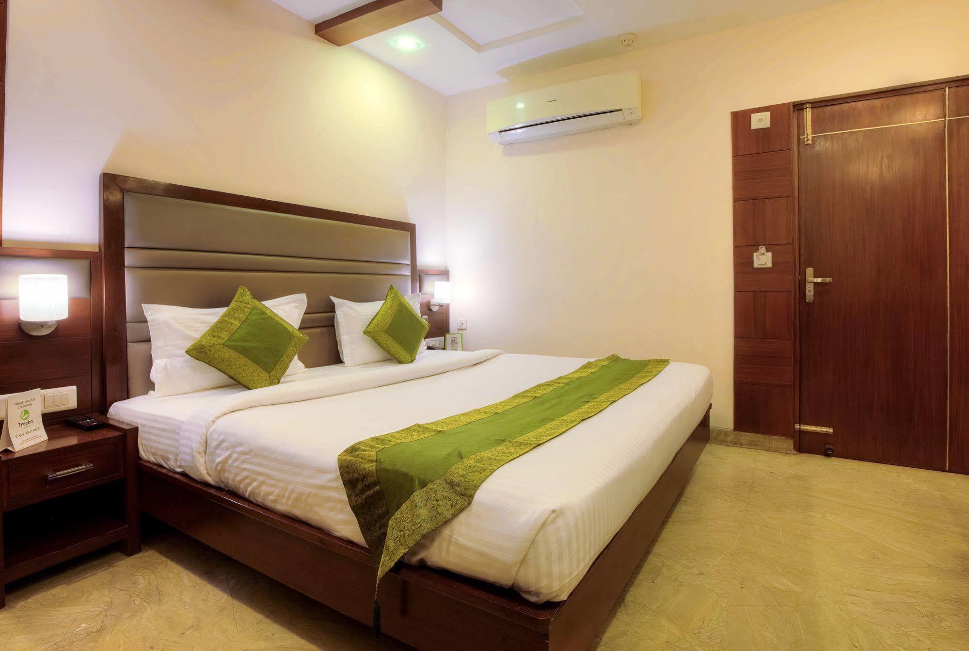 Mint Hotel Chandīgarh Eksteriør bilde