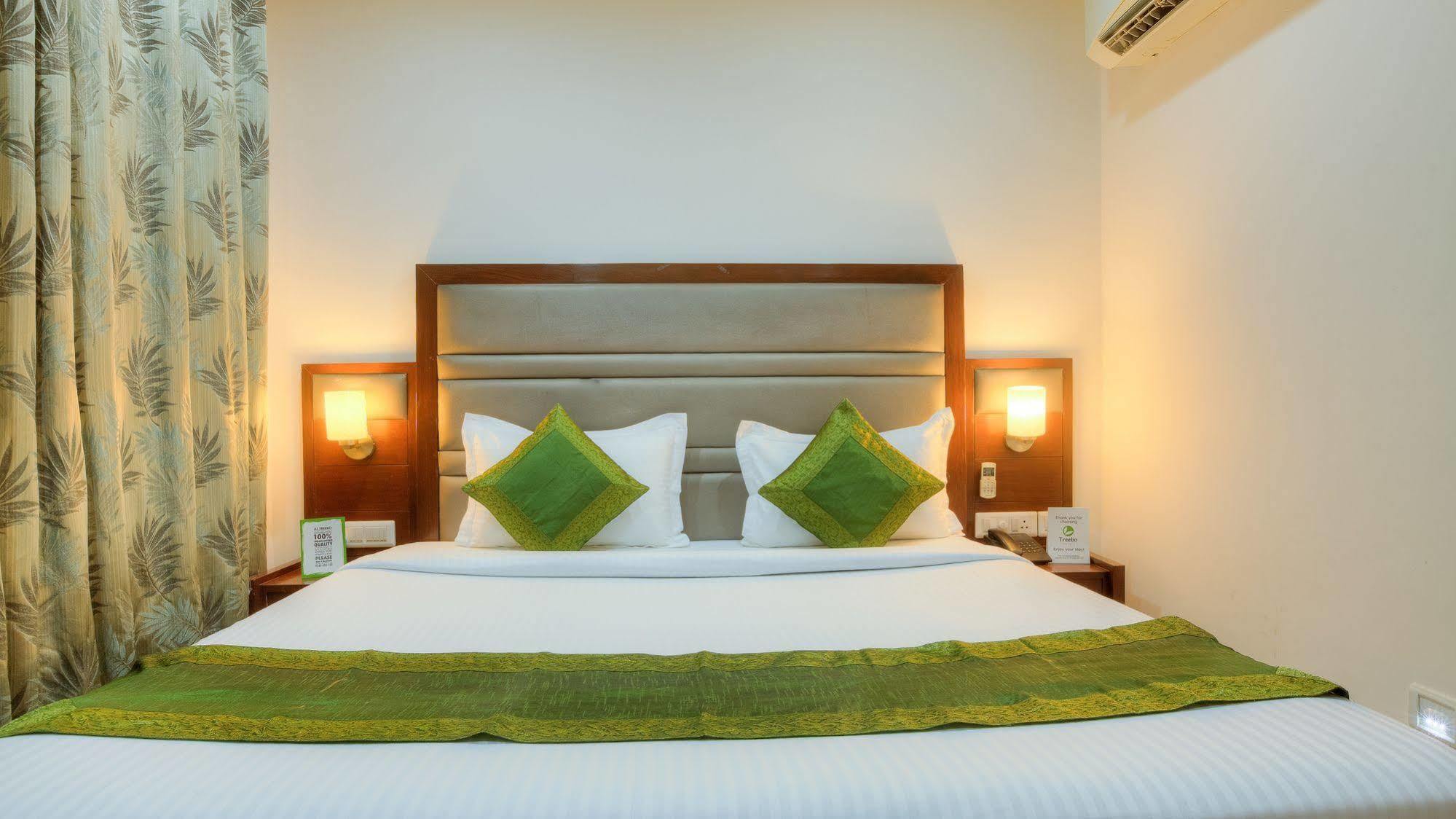 Mint Hotel Chandīgarh Eksteriør bilde