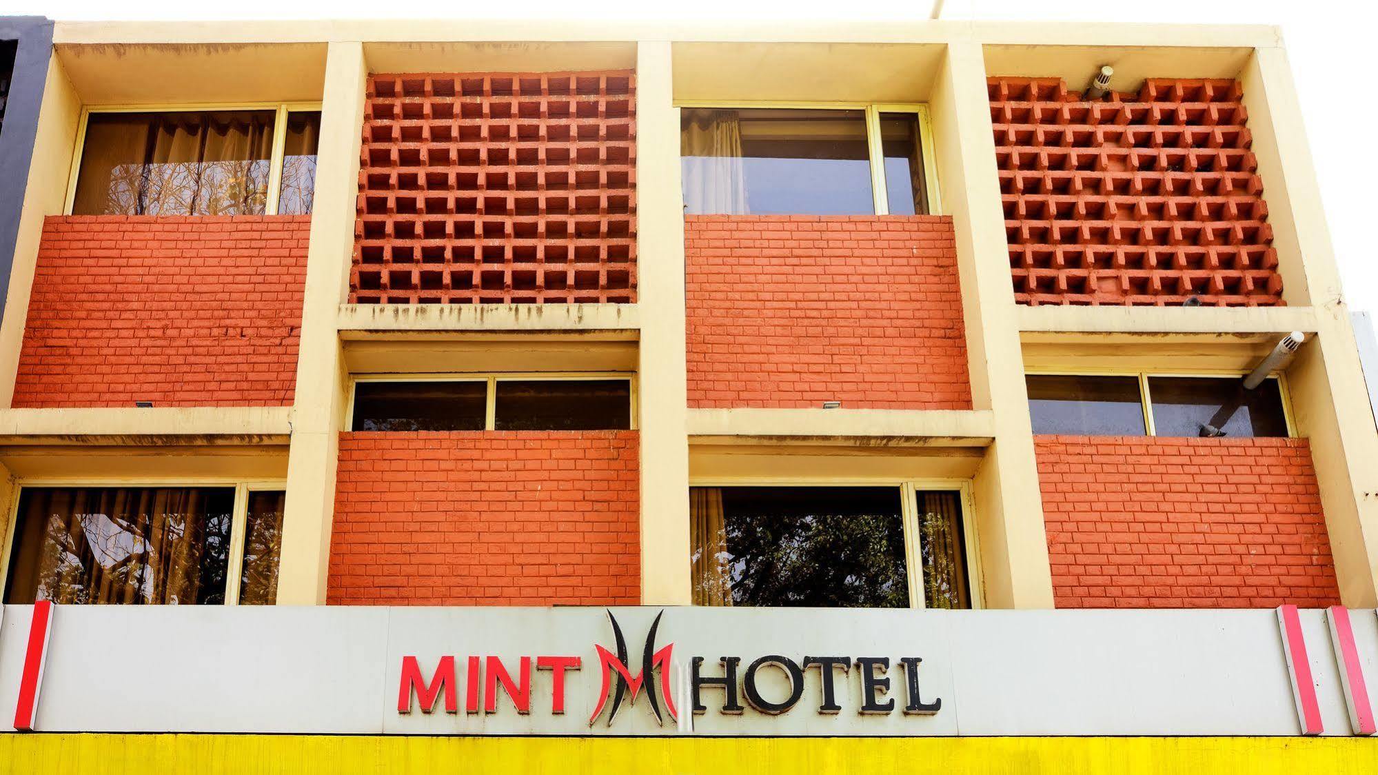 Mint Hotel Chandīgarh Eksteriør bilde