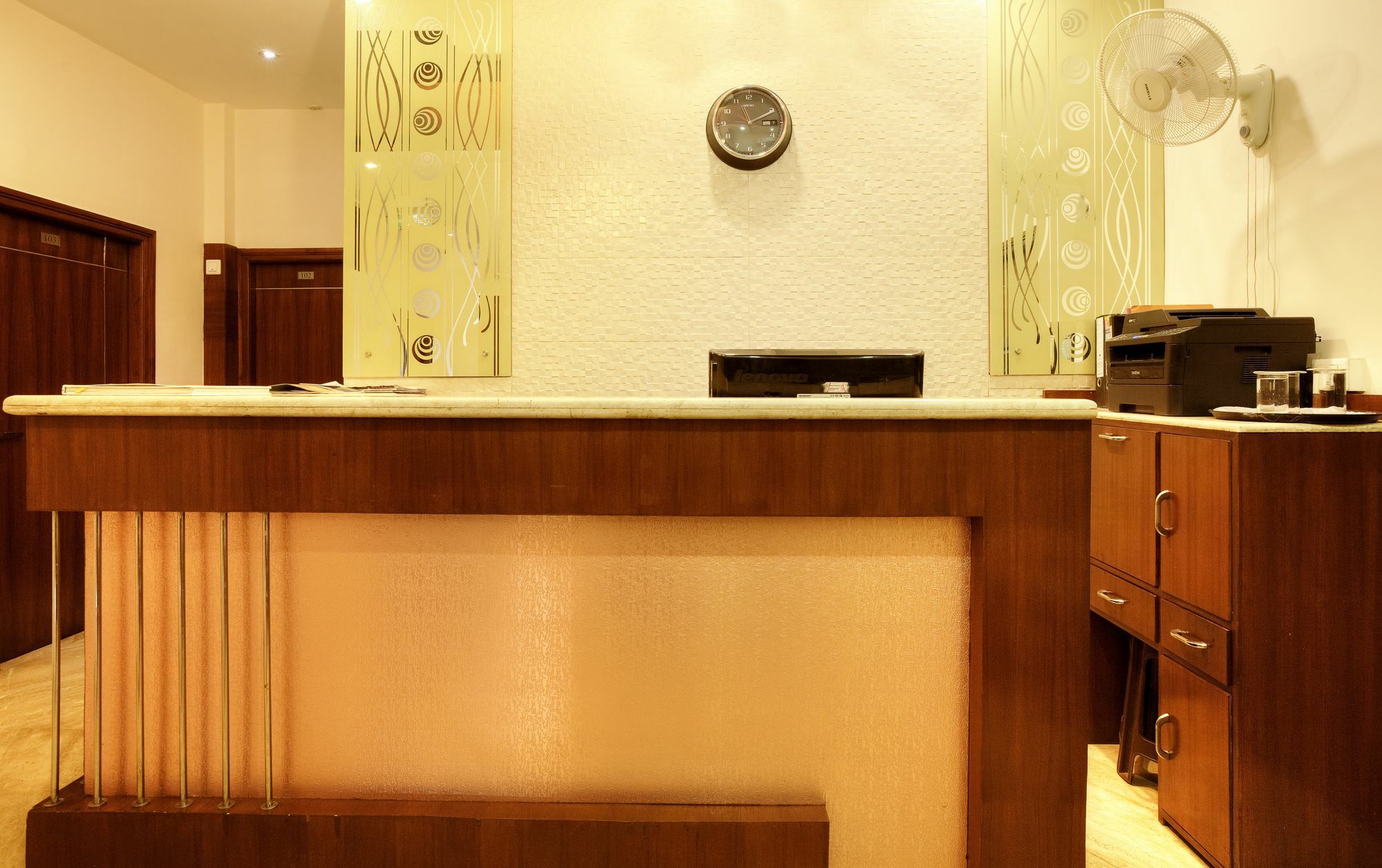 Mint Hotel Chandīgarh Eksteriør bilde